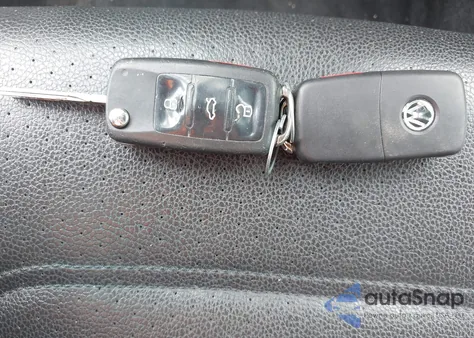 2013 Volkswagen Passat 2.0L Tdi Se z USA, uszkodzony, nr VIN 1VWBN7A36DC061933